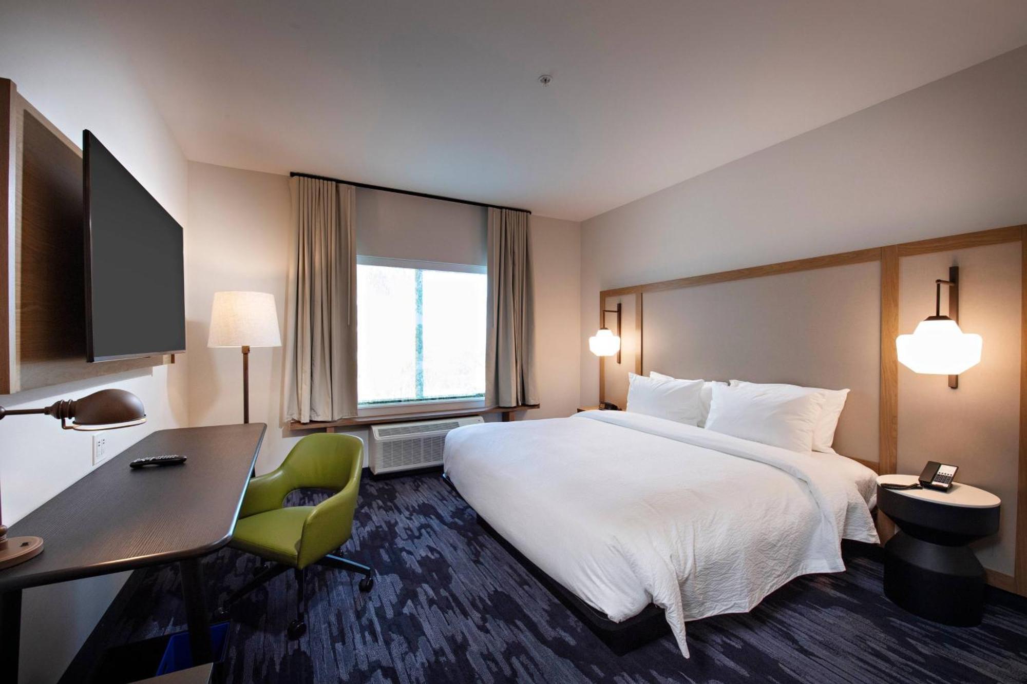 Fairfield Inn & Suites By Marriott Dayton North ベルリンハイツ  エクステリア 写真