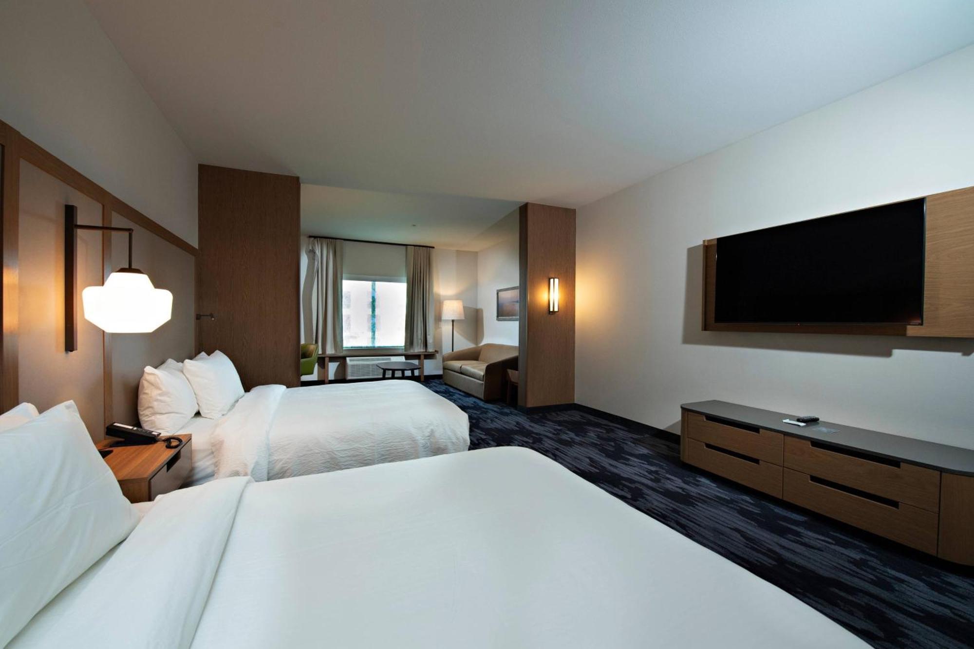 Fairfield Inn & Suites By Marriott Dayton North ベルリンハイツ  エクステリア 写真
