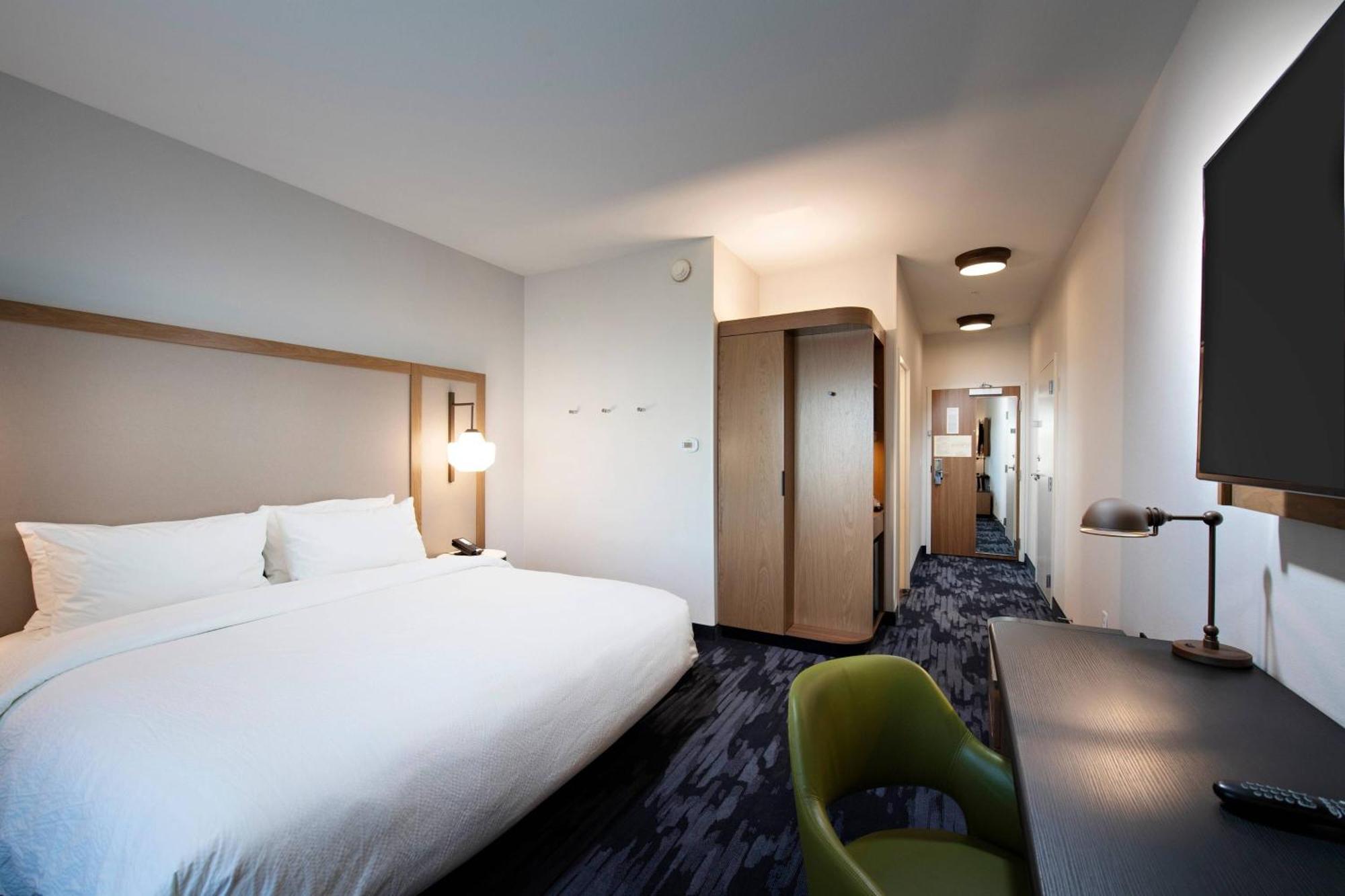 Fairfield Inn & Suites By Marriott Dayton North ベルリンハイツ  エクステリア 写真